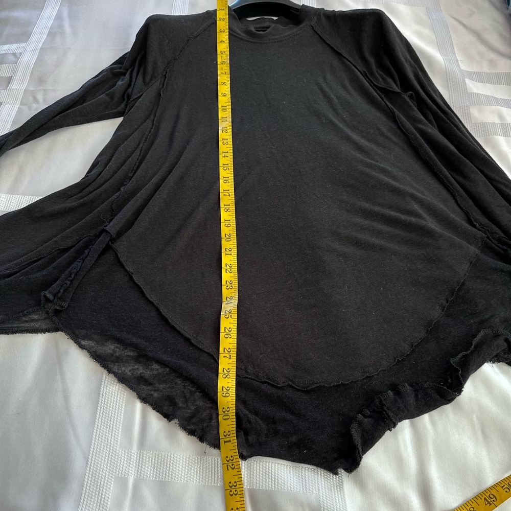 Free People black long sleeve tunic top with raw edges size small - Picture 15 of 15